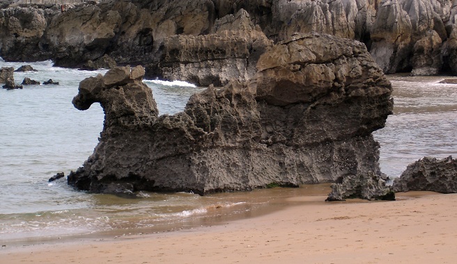 VISITAR… LA PLAYA DEL CAMELLO (SANTANDER)