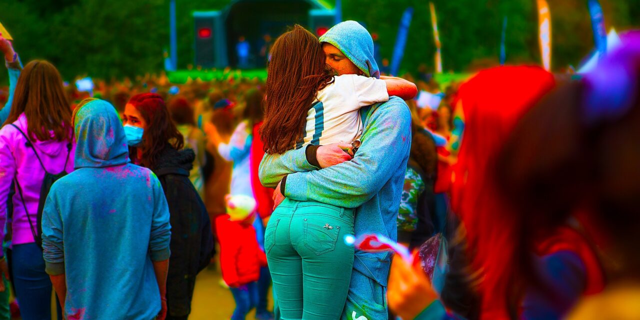 FESTES D’ESTIU, CALOR I OLOR A SEXE…