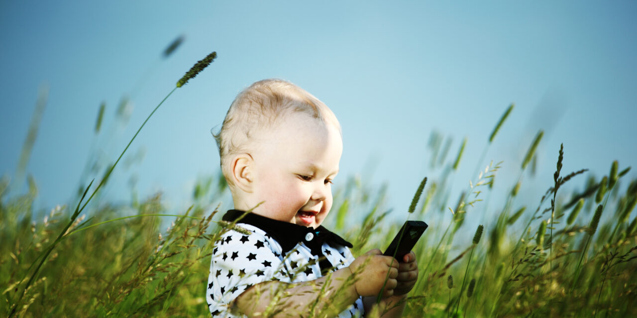 ELS PERILLS DE L’ÚS DE LES XARXES SOCIALS PELS NENS